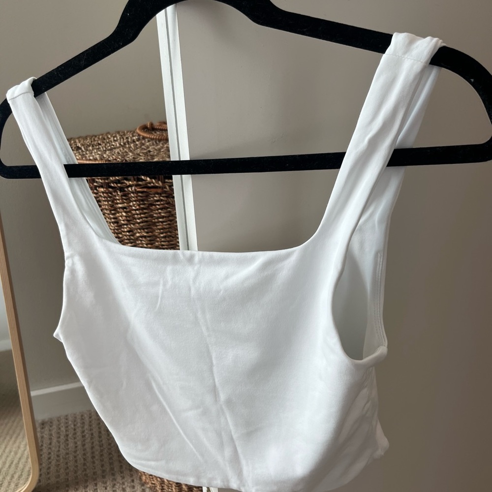 Aritzia babaton contour squareneck tank medium